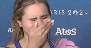 Las lágrimas de la nadadora Luana Alonso tras anunciar su retiro a los 20 años en plenos Juegos Olímpicos