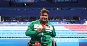 Su madre murió en el parto y su padre lo abandonó: la historia de Arnulfo Castorena, el atleta paralímpico que brilló en París 2024