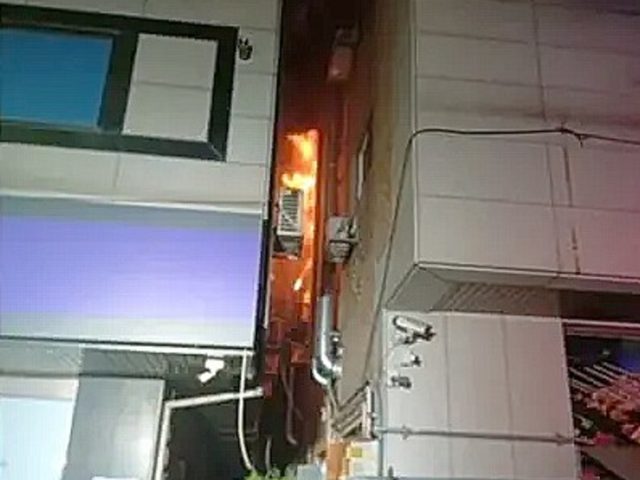 IncendioCucarachaCoreaDelSur