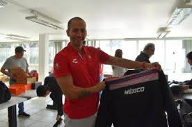 México presenta los uniformes oficiales para los Juegos Olímpicos de Invierno 2026